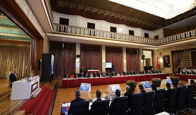 MHP ve CHP arasında komisyon polemiği