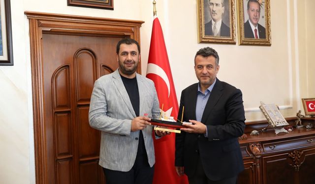 Başkan Şakar'dan  Doğan'a ziyaret