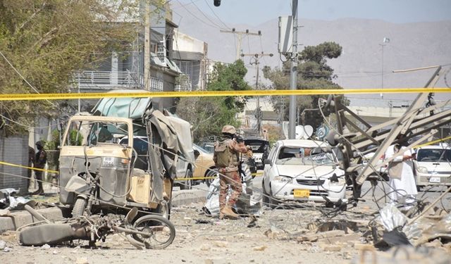 Paramiliter karargaha saldırı: 10 ölü, 26 yaralı