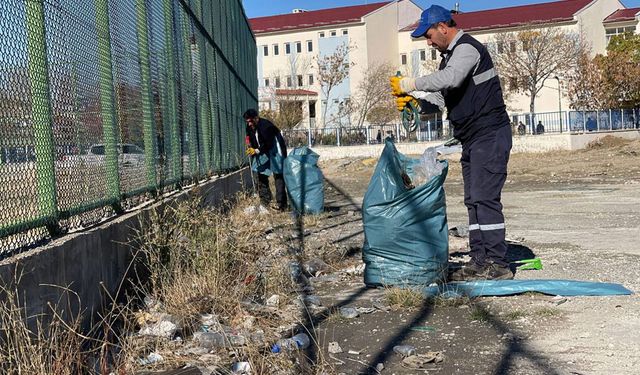 Tuşpa Oto Sanayi Sitesi’nde temizlik çalışması