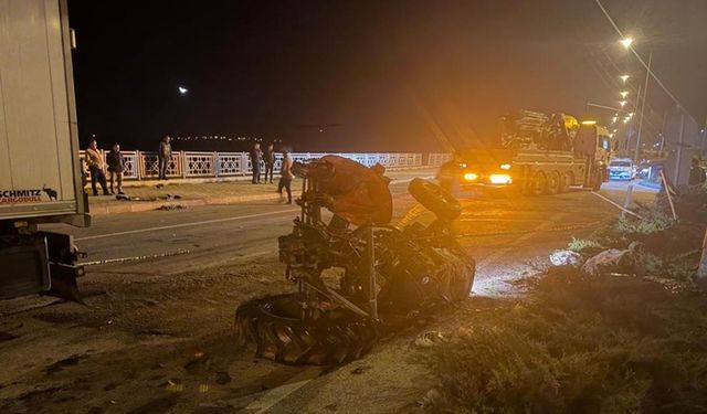 Tırla çarpışan traktördeki karı koca öldü