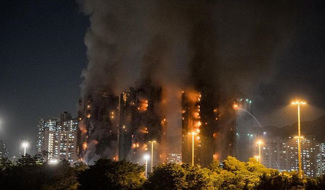 Hong Kong'da feci yangın: 4 kişi öldü
