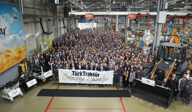 TürkTraktör üretimde dört kilometre taşını geride bıraktı