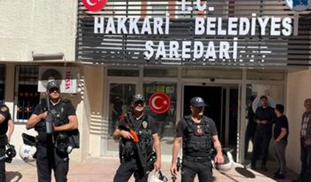 DEM Parti Hakkari'deki kayyumdan memnun mu ?