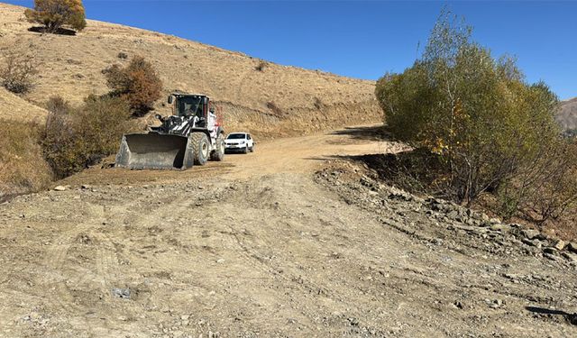 Esendere köy yollarında çalışmalar sürüyor