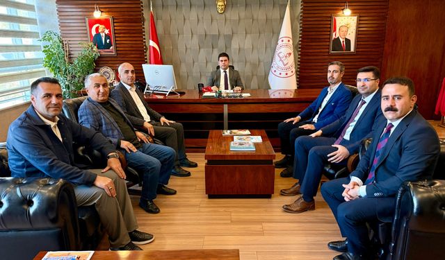 Hakkari İHH'den Müdür Yılmaz'a ziyaret