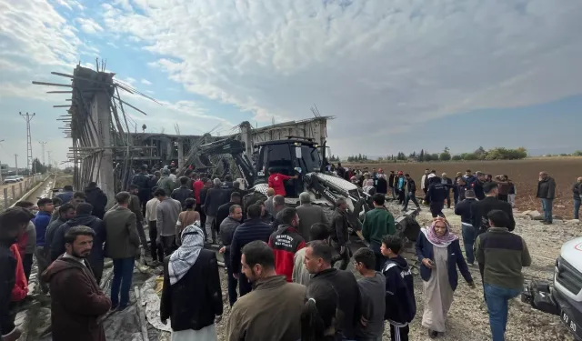 İnşaat çöktü : 2 işçi ağır yaralı