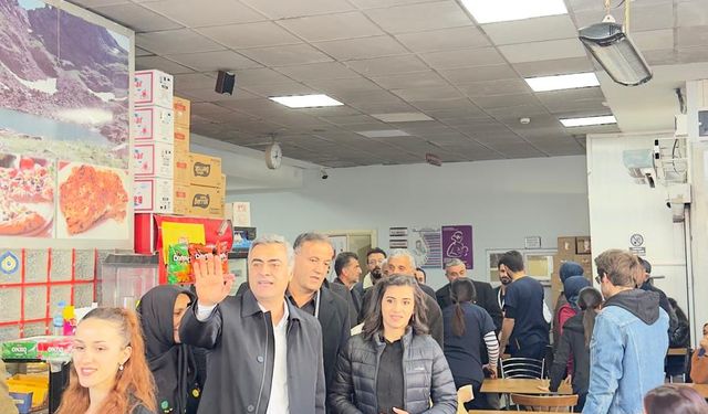 DEM Parti Hakkari il örgütünden hastane ziyareti