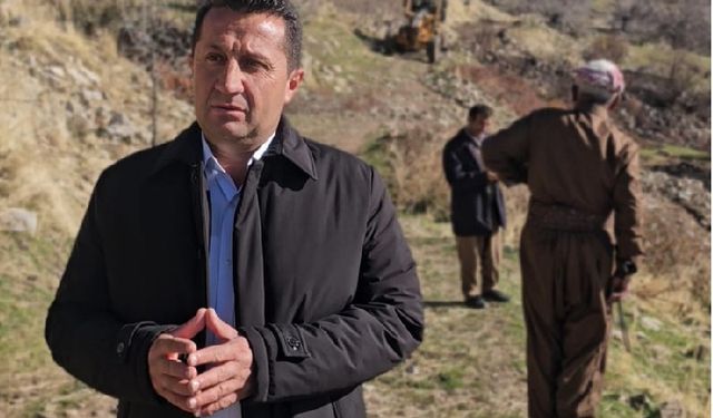 Hakkari’de o köy 30 yıl sonra yola kavuştu