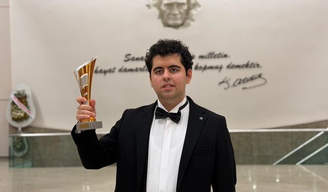Akordiyon çalan otizmli Çağrıhan'a dünya 3'üncülüğü ödülü