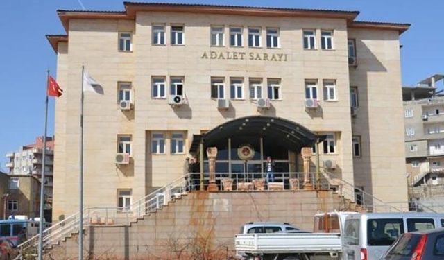 Şırnak Adliyesi’nde polis memuru kendini vurmak istedi