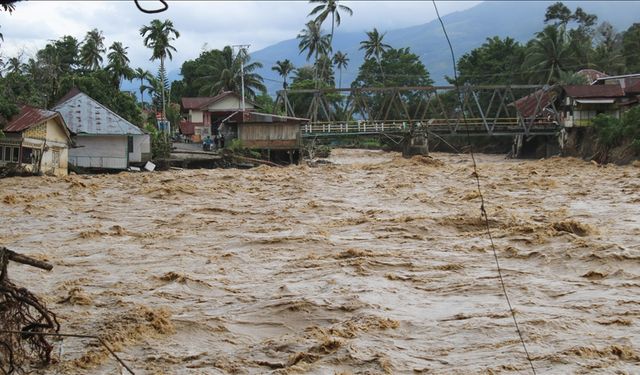 Güney Asya’daki sel ve heyelanlarda ölü sayısı 1500’ü geçti