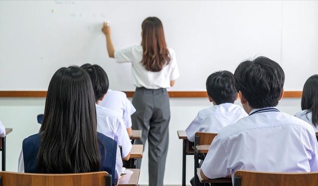 10 Soruda Öğretmen Atamaları ve Milli Eğitim Akademisi