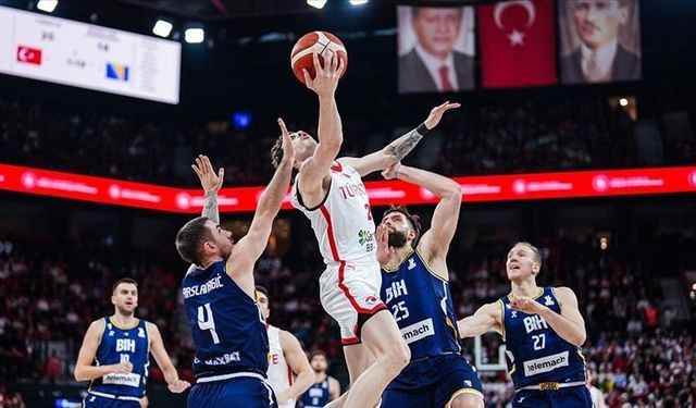 Türkiye, FIBA Dünya Kupası Avrupa Elemeleri’nde zirvede