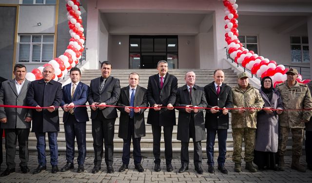 Şemdinli'de 24 derslikli ilk ve ortaokul açıldı