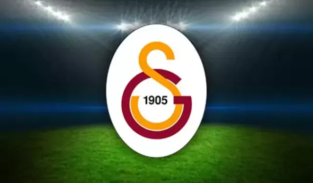 Galatasaraylı taraftarlar derbi için Rams Park’ta toplanıyor