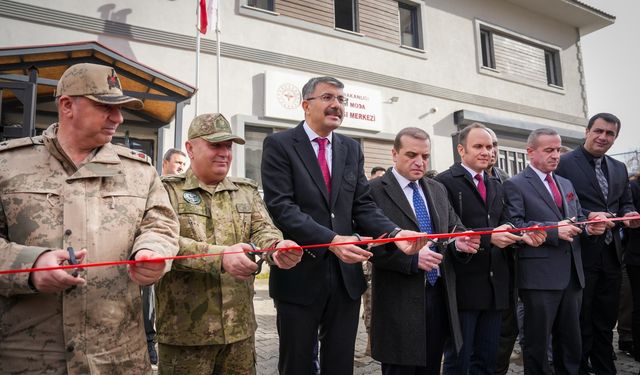 Şemdinli'de Moda Aile Sağlığı Merkezi açıldı