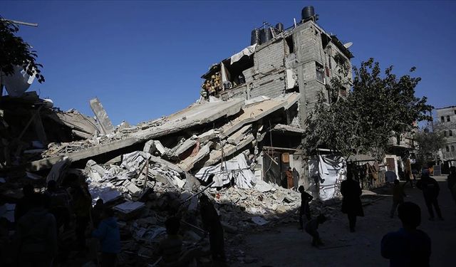 İsrail ateşkese rağmen Gazze'de saldırılarını sürdürüyor