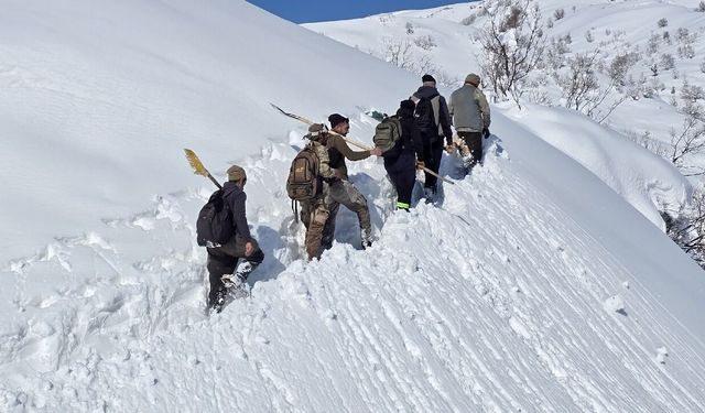 Hakkari’de kışa meydan okuyan su mücadelesi