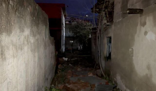 Lodos nedeniyle çöken duvarın altında kalan kişi öldü