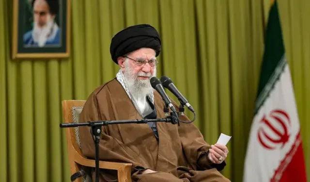 Hamaney binlerce kişinin öldüğünü kabul etti