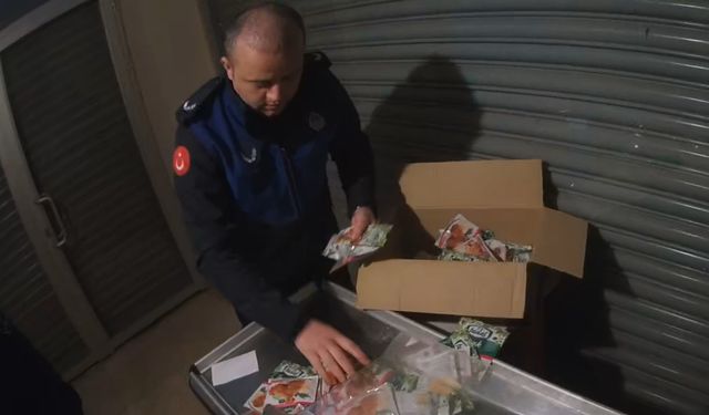 Ruhsatsız tavuk eti parçalama tesisi mühürlendi