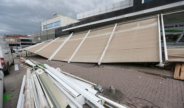 KYK Kız Yurdu’nun çatısı böyle uçtu