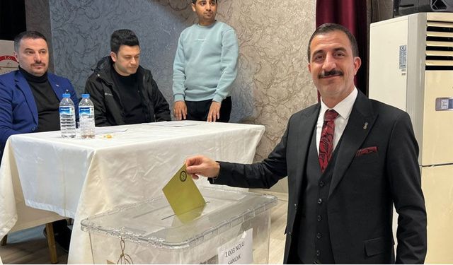 Muharrem Tekin yeniden başkan seçildi