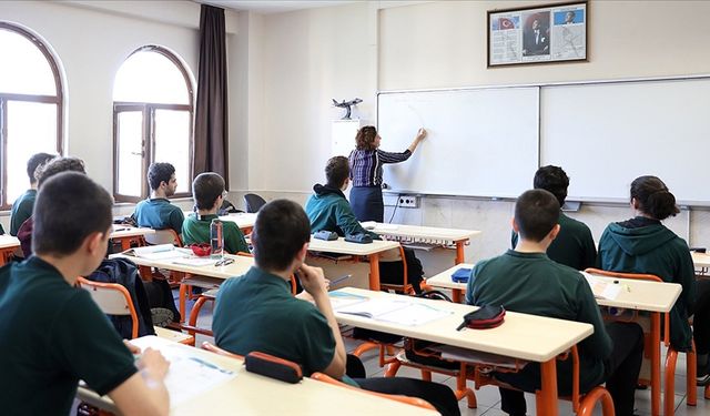 2026 öğretmen yer değiştirme takvimi belli oldu