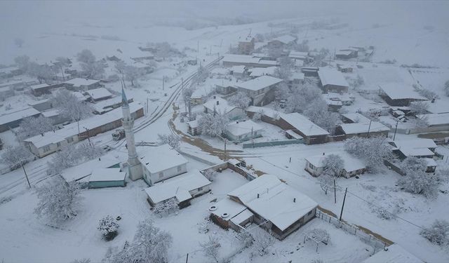 Yurdun bazı kesimlerinde kar etkili oluyor
