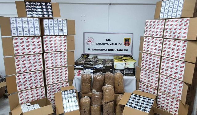 Jandarmadan kaçak tütün baskını: 4 gözaltı
