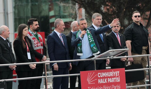 CHP Genel Başkanı Özel Kocaeli'de konuştu