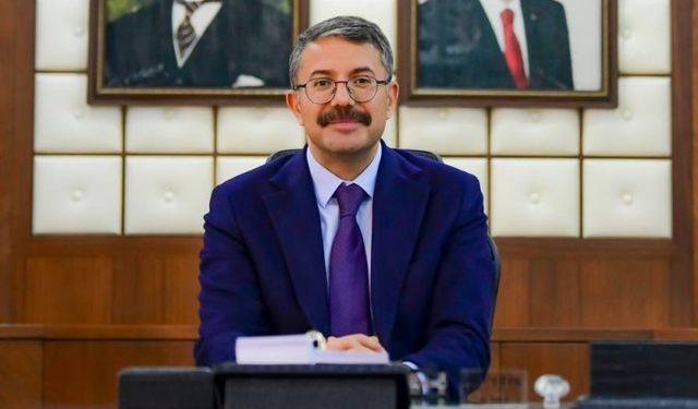 Vali Çelik'e  Hakkari'de veda programı