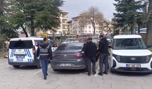 Sahte altınla dolandırıcılık: 2 şüpheli yakalandı