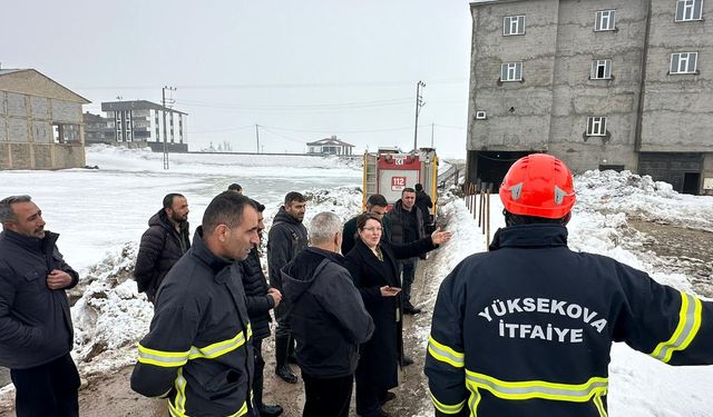 Yüksekova’da sağanak yağış su taşkınlarına neden oldu