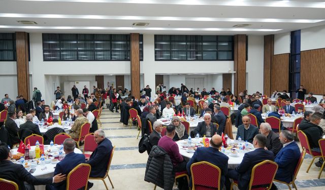 Hakkari’de şehit aileleri ve gaziler iftarda bir araya geldi