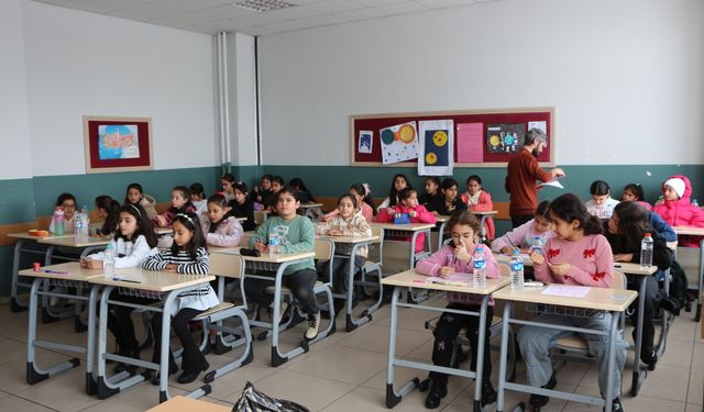 Karlova'da umre ödüllü siyer sınavı yapıldı