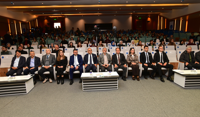 Öğrenciler dolandırıcılığa karşı bilinçlendirildi