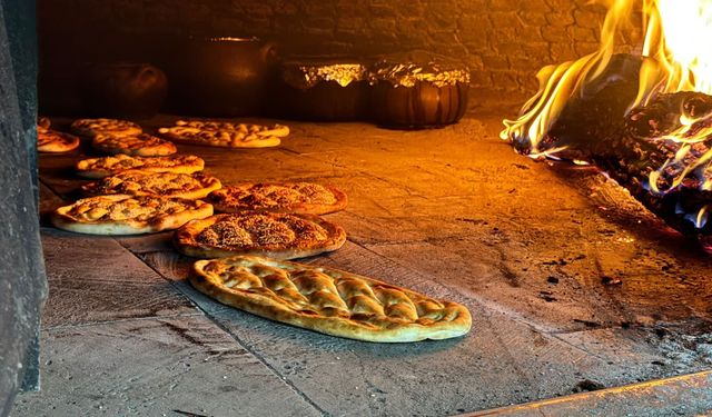Siirt'te ramazanda fırınlarda tepsi ve güveç yoğunluğu