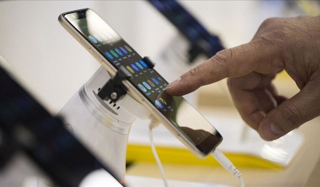Küresel akıllı telefon pazarı yüzde 13 daralma yolunda