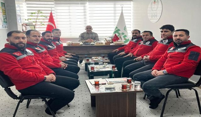Şemdinli Arama Kurtarma ekibinden Başkan Erkaya'ya ziyaret