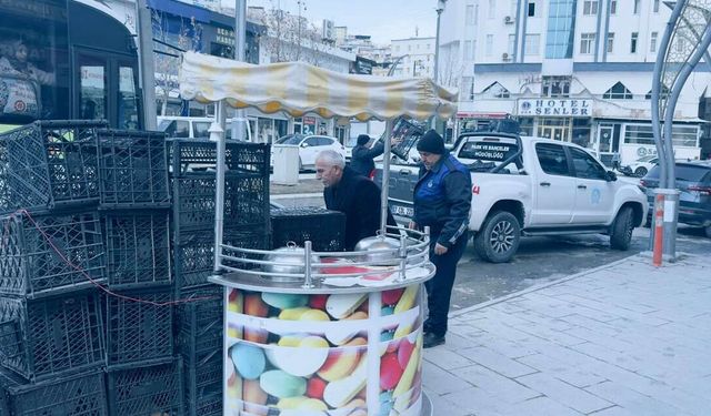 Hakkari’de seyyar satıcılara alan tahsis edildi