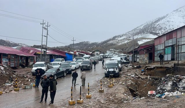Üzümlü Sınır Kapısı’nda bekleyiş çilesi!