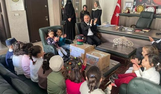 Hakkarili öğrencilerden Gazzeli çocuklara anlamlı destek