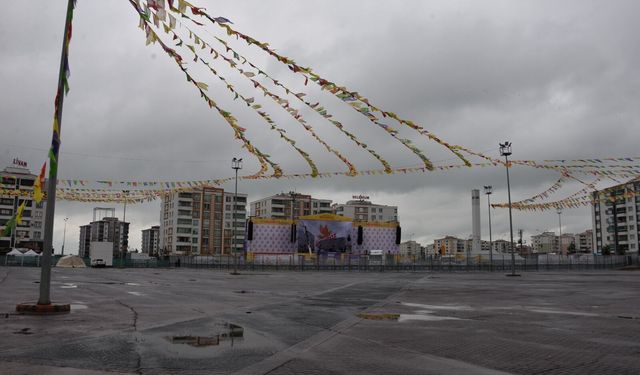 Diyarbakır'da nevruz ateşi için 5 ton odun yakılacak