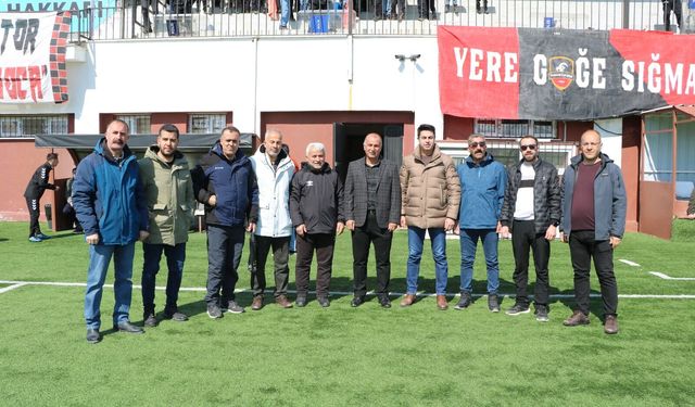 Hakkari’de yılların emektarı Ömer Çatal emekliye ayrıldı