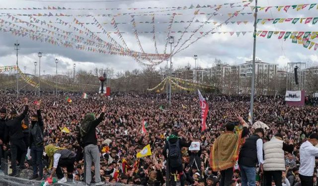 Diyarbakır'da Newroz kutlamaları başladı