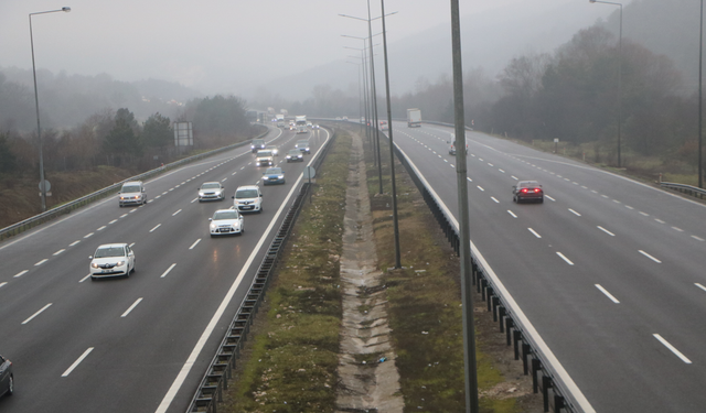 Bayram tatili kısa olunca yollarda yoğunluk oluşmadı