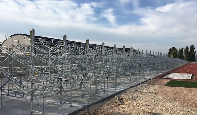 HAKKARİ İL ÖZEL İDARESİ GENEL SEKRETERLİĞİ ÇELİKTEN MAMUL DOĞU TRİBÜNÜ YAPIM İŞİ