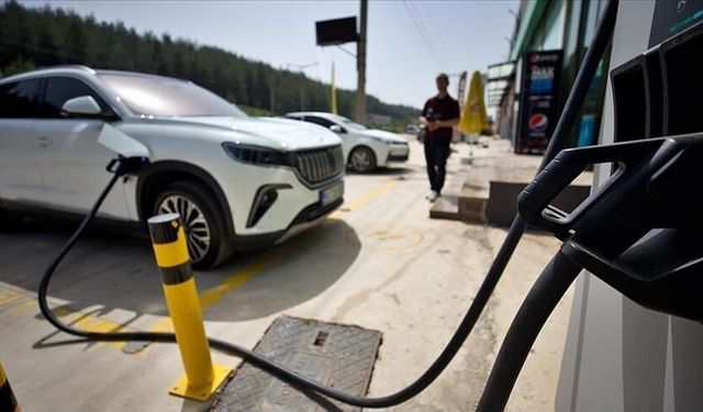 Elektrikli otomobil sayısı 400 bine yaklaştı